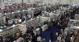 معرض الكتاب الـ57.. إقبال قياسي وفعاليات تجمع بين أدب محفوظ وإبداع الجامعات