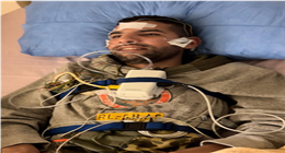 قصة جهاز غريب ظهر به مؤمن زكريا.. ماذا يفعل لضمور العضلات؟