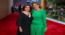 يسرا تهنئ إلهام شاهين بعيد ميلادها