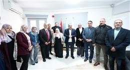 محافظ أسيوط يناقش مع إحدى الجمعيات إنشاء مأوى للكلاب الضالة وتشغيل معمل ألبان 