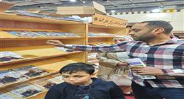 إقبال على شراء كتاب «الأطفال يسألون الإمام» بجناح الأزهر في معرض الكتاب