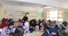 وكيل «تعليم الجيزة» يتفقد لجان امتحان البرمجة للصف الأول الثانوي
