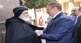 محافظ المنوفية يهنئ الأنبا بنيامين بمناسبة أعياد الميلاد