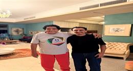 بعد زيارته له.. رسالة مؤثرة من كزبرة لمحمد منير 