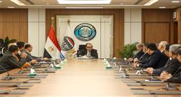 وزير قطاع الأعمال يشهد توقيع اتفاقية لشراء طاقة متجددة لمدة 30 عامًا
