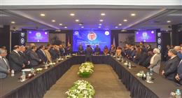 في حضور الرئيس التنفيذي الجديد للهيئة العامة للاستثمار والمناطق الحرة.. المهندس حسن الخطيب وزير الاستثمار والتجارة الخارجية يوجه الشكر للمهندس حسام هيبة بعد انتهاء فترة عمله بالهيئة