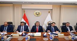 وزيرا التموين والزراعة ورئيس جهاز مستقبل مصر يبحثون تطوير صناعة السكر