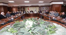 محافظ بني سويف يبحث مع نواب البرلمان آليات التعاون ودعم جهود التنمية