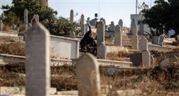 دعاء زيارة القبور في رمضان.. أفضل الصيغ المستحبة لطلب الرحمة والمغفرة للموتى