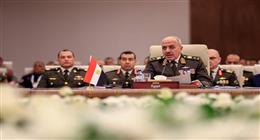 الفريق أحمد خليفة يعود إلى أرض الوطن عقب انتهاء زيارته الرسمية لدولة ليبيا