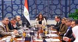 خارطة طريق للتحول الأخضر.. وزيرة التنمية المحلية تستعرض المشروعات البيئية حتى 2030