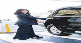 بعد عرض الحلقة الأولى من مسلسل رأس الأفعى.. أيمن بهجت قمر يشيد بكارولين عزمي