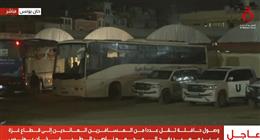 حافلة تقل عددا من العائدين إلى غزة عبر معبر رفح تصل مجمع ناصر الطبي