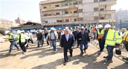 وزير النقل يتابع إجراءات التعامل مع هبوط في مبنى مجاور لمحطة الملك الصالح