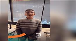 قصة طفل من قنا يعمل بالقاهرة 9 ساعات يوميا لإعالة أسرته ويحلم باحتراف كرة القدم