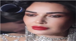 بفستان فضي وشعر منسدل.. إطلالة مميزة لـ سيرين عبدالنور