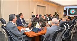 وزير التموين يعقد اجتماعًا مع مؤسسة حياة كريمة لتعزيز العمل المجتمعي