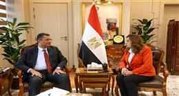 وزيرة التنمية المحلية تشدد على ضرورة التصدي بحزم لظاهرة التعديات على الأراضي الزراعية