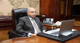 وزيرة التنمية المحلية تتابع مع محافظي المنيا والإسكندرية وقنا مشروعات الطاقة المتجددة