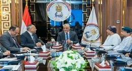 «الإنتاج الحربي» تبحث إنشاء مجمعات نموذجية لتدوير المخلفات الزراعية بسلطنة عمان