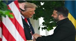 زيلينسكي يبحث مع ترامب إمكانية إنهاء الحرب ووقف إطلاق النار