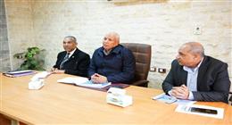 محافظ مطروح يوجه بحفر بئر جوفية والتوسع في زراعة الزيتون بالنجيلة