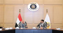 وزير الصناعة ومحافظ القاهرة يضعان اللمسات النهائية لخطة تطوير «شق الثعبان»