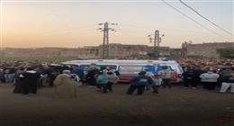 قرية الصواف تكتسي بالسواد.. تشييع جثمان طفل غرق في مياه النيل بالبحيرة.. صور
