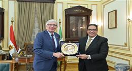 رئيس جامعة القاهرة: نتوسع في الشراكات التعليمية والبحثية مع الجامعات الدولية