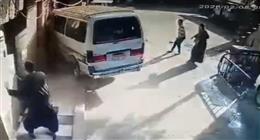 سائق ميكروباص يدهس طفلين أثناء الهروب من مشاجرة في أسيوط