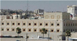 السفارة الأمريكية في عمان تدعو موظفيها ورعاياها للبقاء في أماكنهم