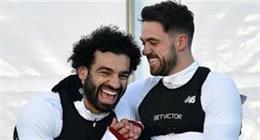 مصطفى أبو سريع يشبه نفسه بمدير أعمال محمد صلاح في كلهم بيحبوا مودي.. من هو رامي عباس؟