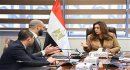 «التنمية المحلية» تبحث مع «الاتصالات» و«التخطيط» رقمنة خدمات المواطنين