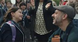 إذا كنت منفصلا.. كيف تدعم علاقتك بابنتك على طريقة محمد فراج في مسلسل أب ولكن؟