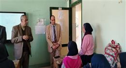 «وكيل تعليم القليوبية» يستبعد مديرة مدرسة في بنها بسبب غياب الطلاب