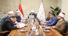 وزير الأوقاف يشدد على الالتزام بضوابط الاعتكاف والتهجد داخل المساجد