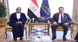 وزير الاتصالات يبحث مع محافظ الوادي الجديد تعزيز التعاون في مشروعات التحول الرقمي