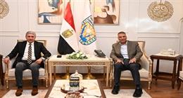 وزير الآثار يبحث مع محافظ جنوب سيناء سبل زيادة الحركة السياحية الوافدة لمصر 