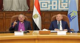 رئيس الطائفة الإنجيلية يهنئ محافظ القاهرة بقرب عيد الفطر المبارك