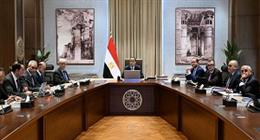 لتعظيم دور القطاع الخاص.. مدبولي يستعرض النسخة المحدثة من وثيقة ملكية الدولة