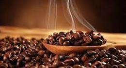 مضيق هرمز يشعل أسعار النفط والبن.. كيف تأثرت الأسواق العالمية والمصرية؟
