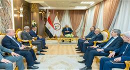 وزير الدولة للإنتاج الحربي يبحث مع «تاليس» التعاون في مجال الإلكترونيات والاتصالات العسكرية