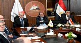  وزير الصناعة يبحث توصيات مجموعة العمل المشكلة من المجلس الأعلى ووحدة صناعة السيارات