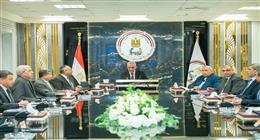 وزير الإنتاج الحربي يوجه بترشيد استهلاك الكهرباء والوقود بالشركات دون التأثير على الإنتاجية