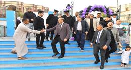 محافظ أسيوط يؤدي صلاة عيد الفطر بساحة أرض الملاعب أمام ديوان عام المحافظة