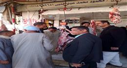 محافظ المنيا يوجه بتكثيف الحملات الرقابية على الأسواق ومنافذ البيع 