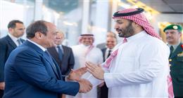 ولي عهد السعودية للرئيس السيسي: المملكة لن تنسى موقف مصر في الأزمة الراهنة 