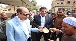 محافظ المنيا يوجه بتشكيل لجنة رقابية للمرور على جميع المخابز.. وإجراءات رادعة للمخالفين 