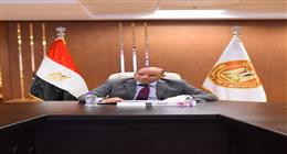 7 أيام إضافية.. وزير العمل يقرر زيادة إجازات العاملين في المناطق النائية وعدة قطاعات أخرى