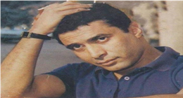 في ذكرى رحيل أحمد زكي.. ماذا قال الفنانون عنه؟